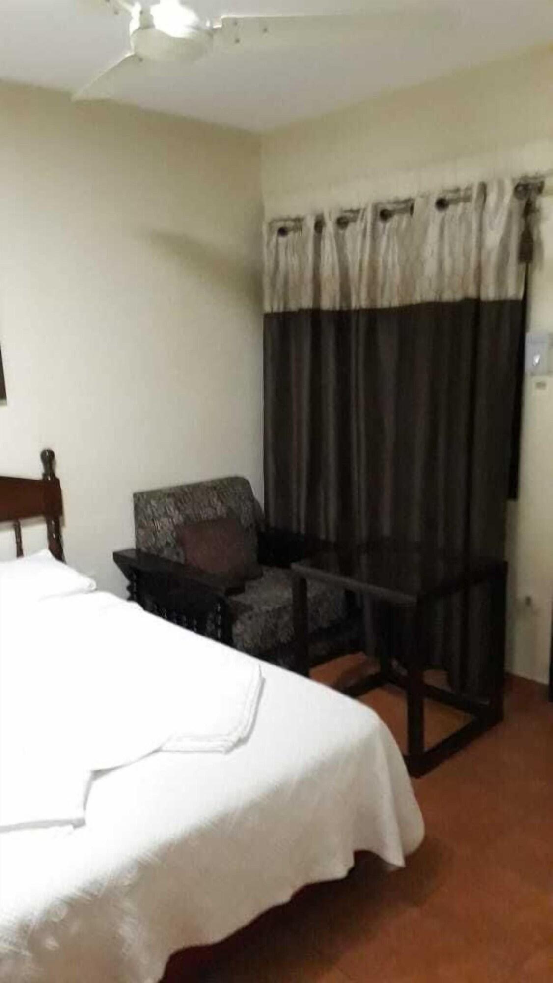 Residencia Leones De Castilla Асунсион Екстериор снимка