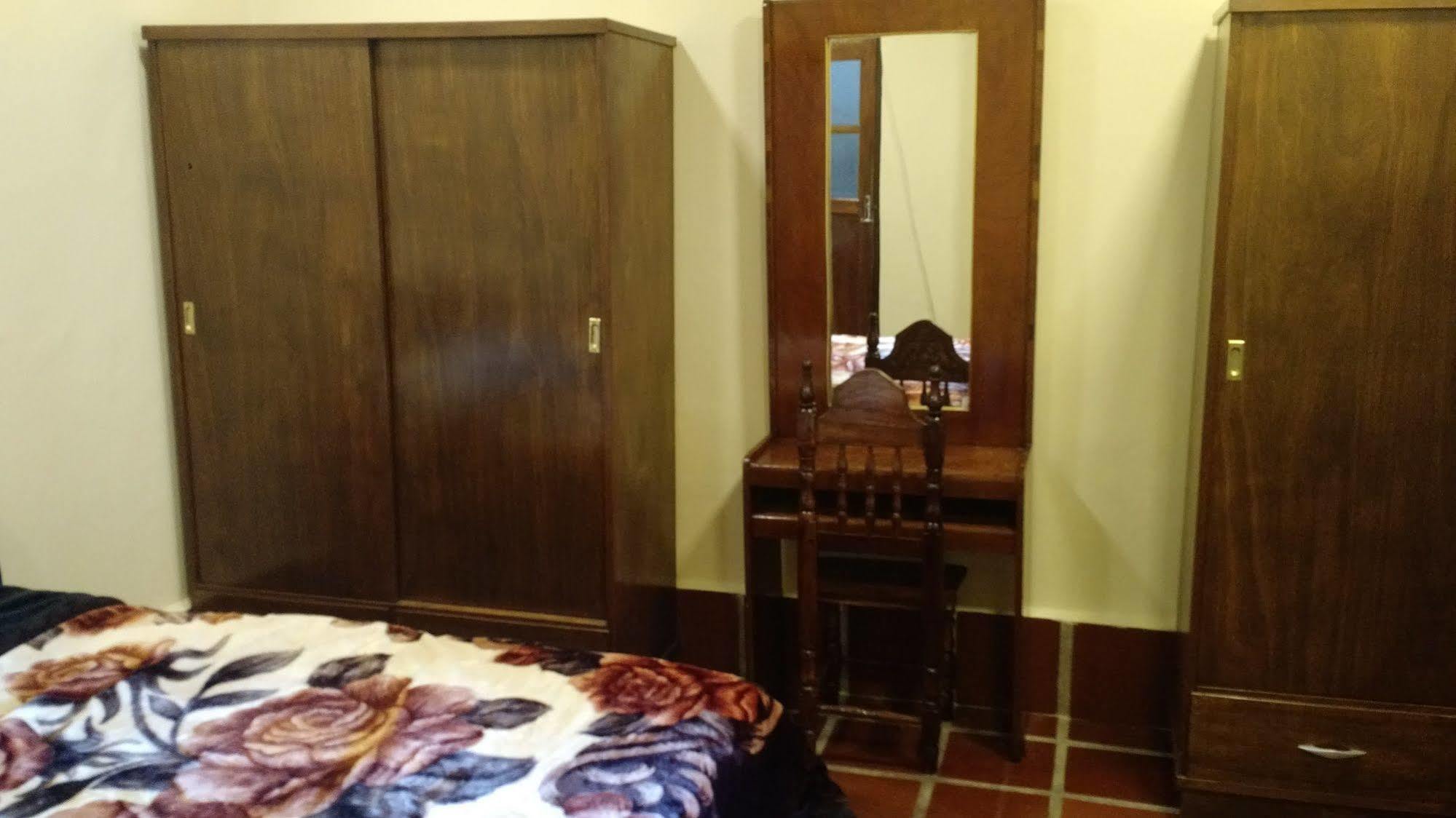 Residencia Leones De Castilla Асунсион Екстериор снимка