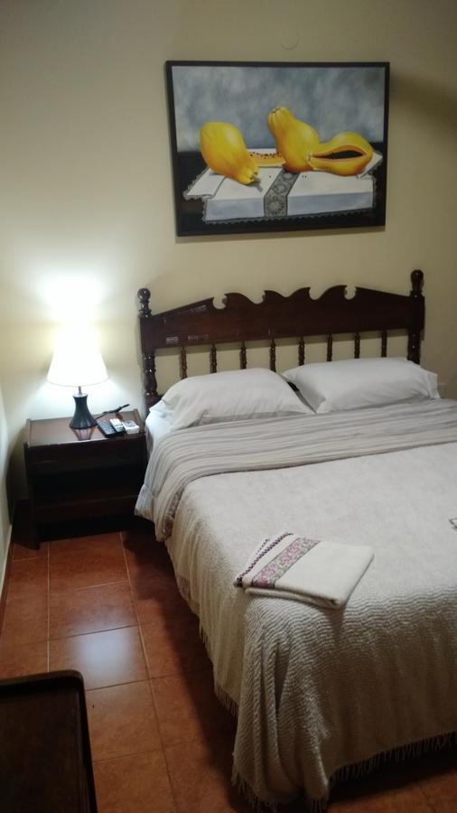 Residencia Leones De Castilla Асунсион Екстериор снимка