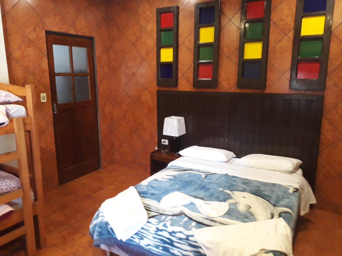 Residencia Leones De Castilla Асунсион Екстериор снимка