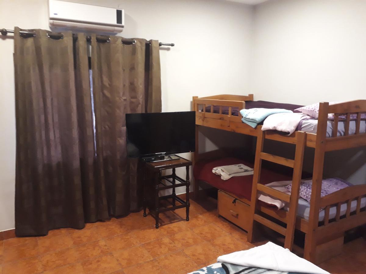 Residencia Leones De Castilla Асунсион Екстериор снимка