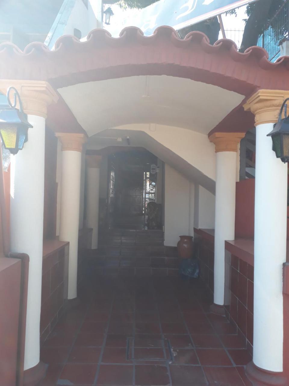 Residencia Leones De Castilla Асунсион Екстериор снимка