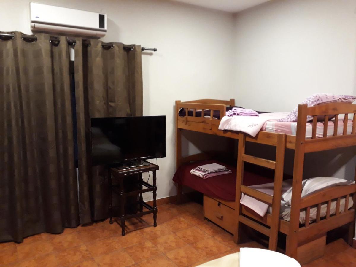 Residencia Leones De Castilla Асунсион Екстериор снимка